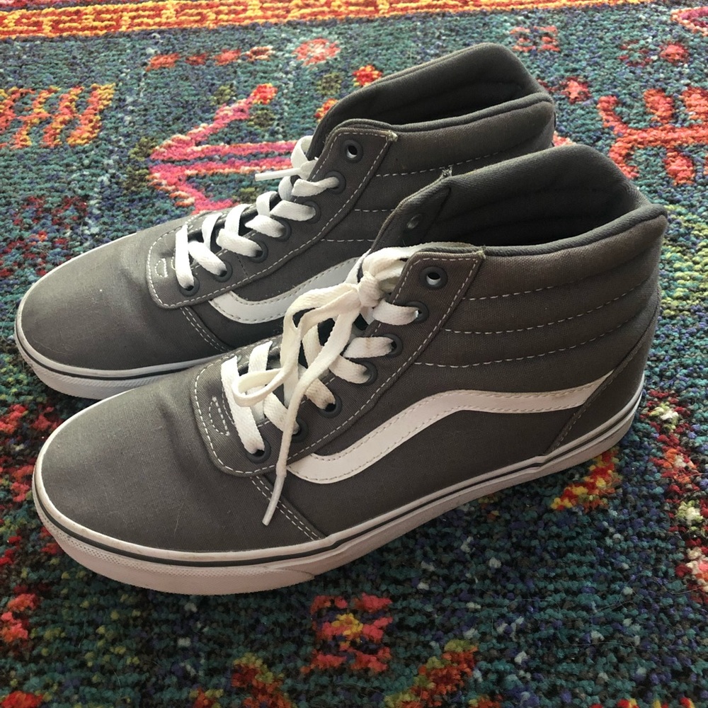 Women’s Gray Vans 9.5
